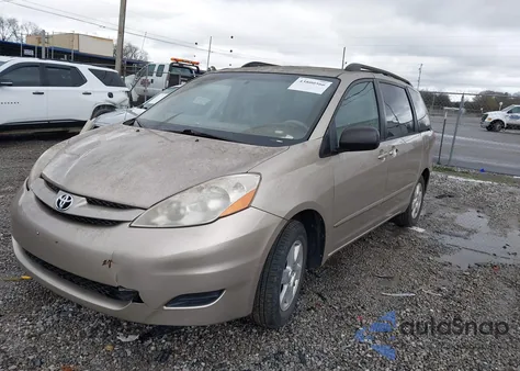 2009 Toyota Sienna Le z USA, uszkodzony, nr VIN 5TDZK23CX9S273511